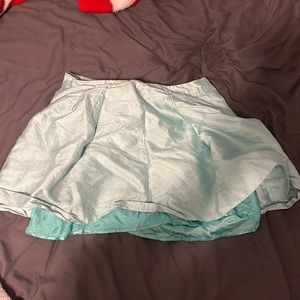 Vineyard Vines teal pleated skirt